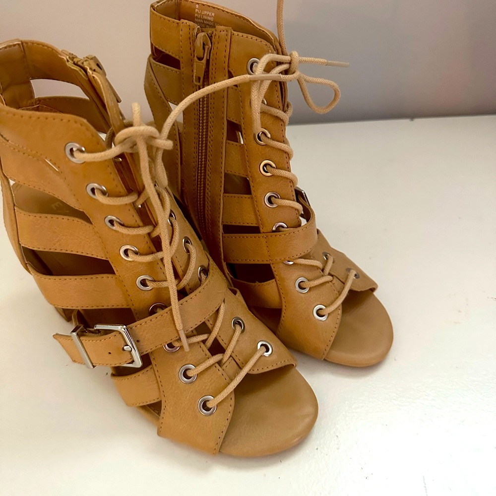Express women’s sandal size 5